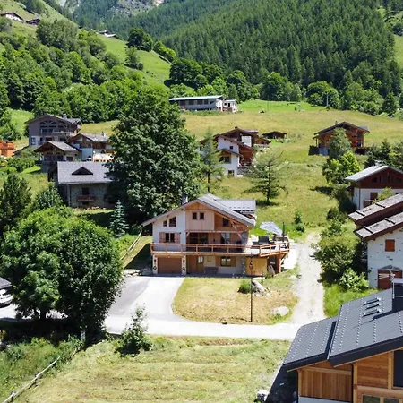 Les Niverolles Paradiski Chalet *